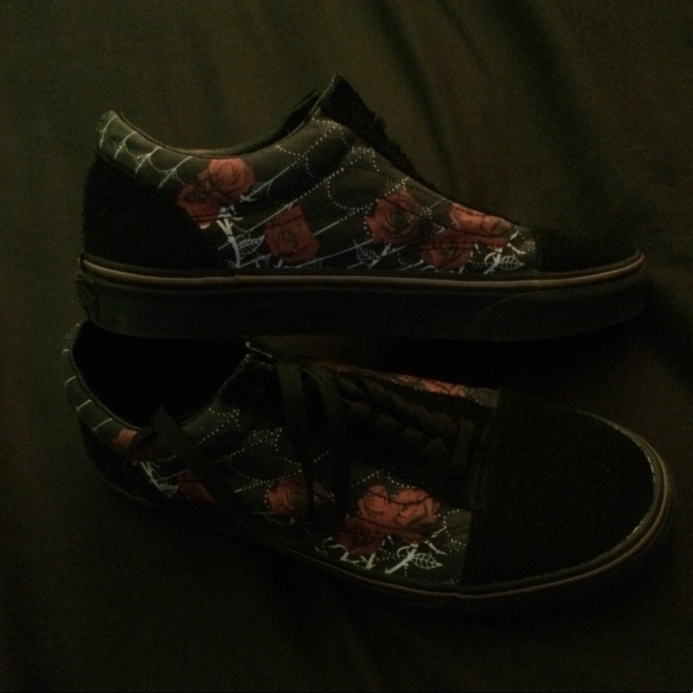 Spiderweb+Rose Black Vans